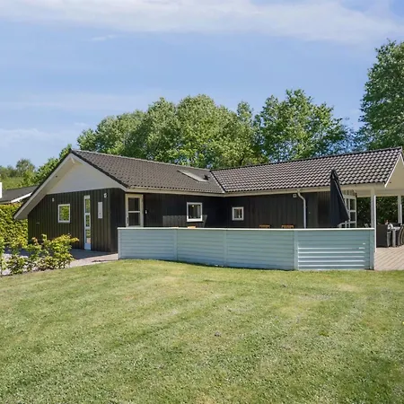 Gunva - 30km From The Sea By Interhome Nyaraló