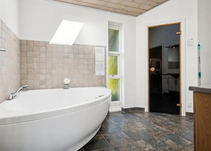 Nyaraló Gunva - 30km From The Sea By Interhome *