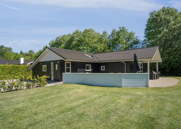 Gunva - 30km From The Sea By Interhome Nyaraló